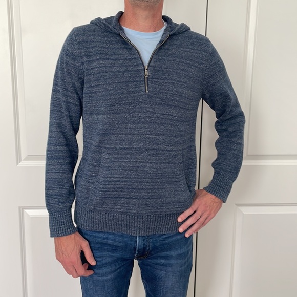 Banana Republic Hooded Half Zip Kangaroo Pocket Sweater Blue size Large - Picture 1 of 7